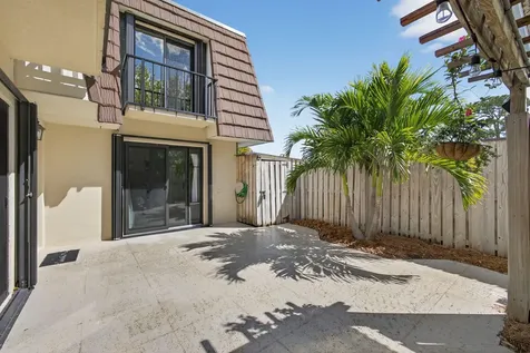711 7th Lane Palm Beach Gardens FL 33418