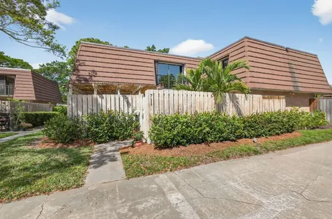 711 7th Lane Palm Beach Gardens FL 33418