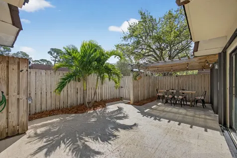 711 7th Lane Palm Beach Gardens FL 33418