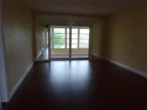 6050 NW 64th Avenue Tamarac FL 33319