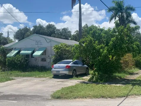 400 W Perry Street Lantana FL 33462