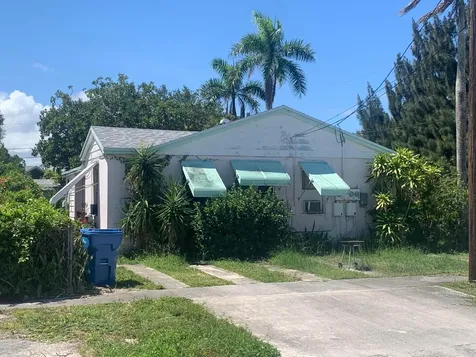 400 W Perry Street Lantana FL 33462