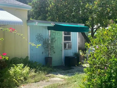 400 W Perry Street Lantana FL 33462