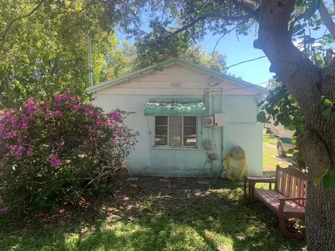 400 W Perry Street Lantana FL 33462