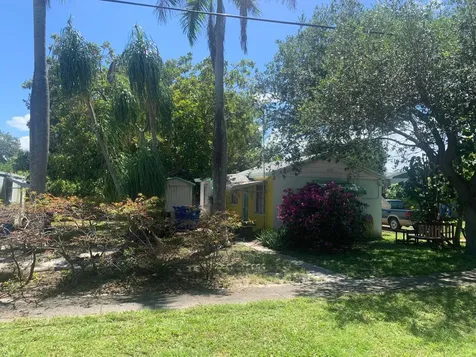 400 W Perry Street Lantana FL 33462