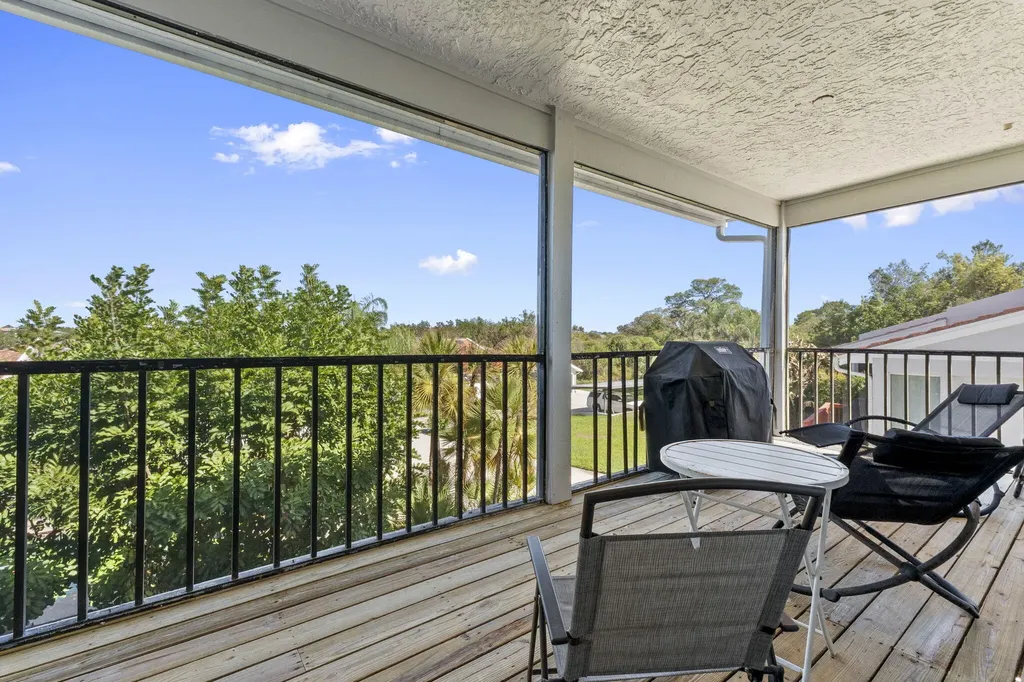 2985 SE South Lookout Boulevard Port St Lucie FL 34984