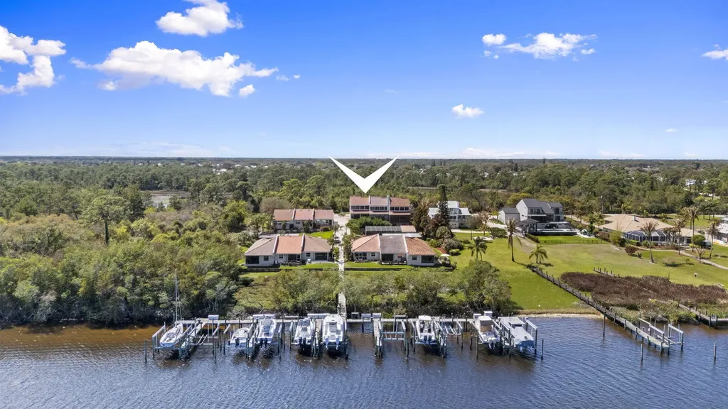 2985 SE South Lookout Boulevard Port St Lucie FL 34984