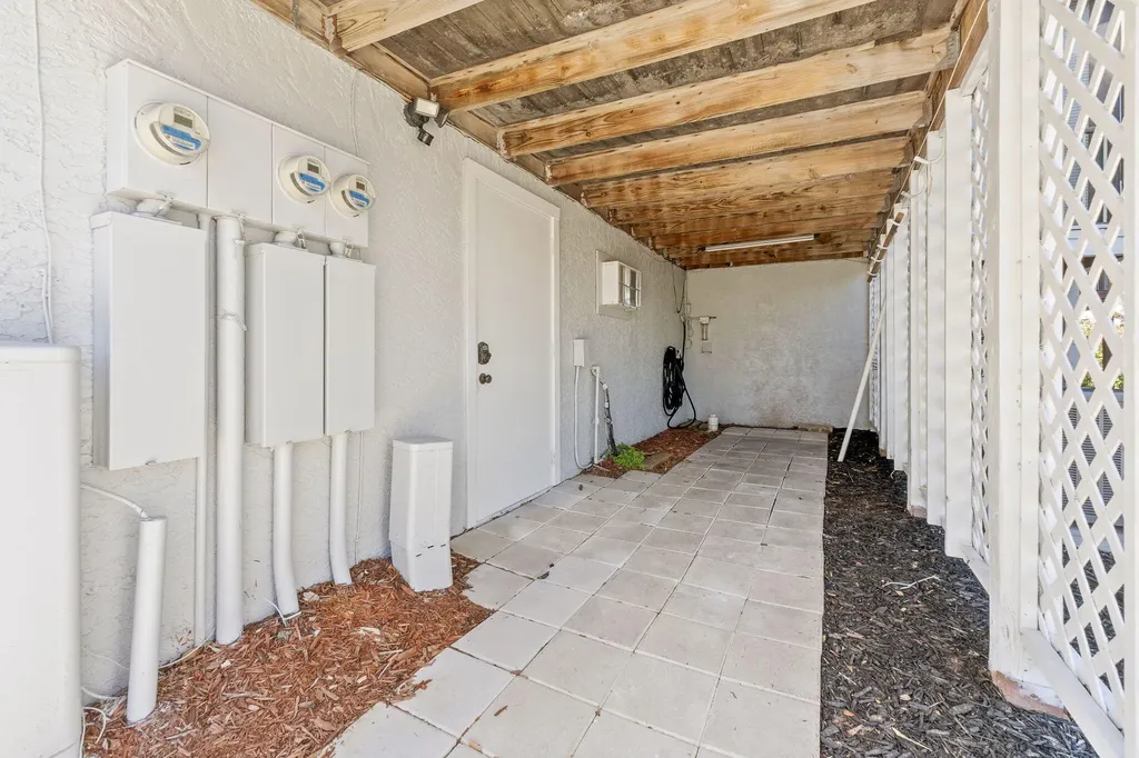 2985 SE South Lookout Boulevard Port St Lucie FL 34984