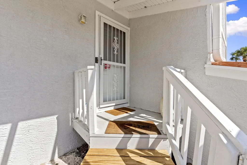 2985 SE South Lookout Boulevard Port St Lucie FL 34984