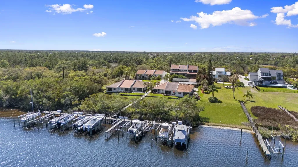 2985 SE South Lookout Boulevard Port St Lucie FL 34984