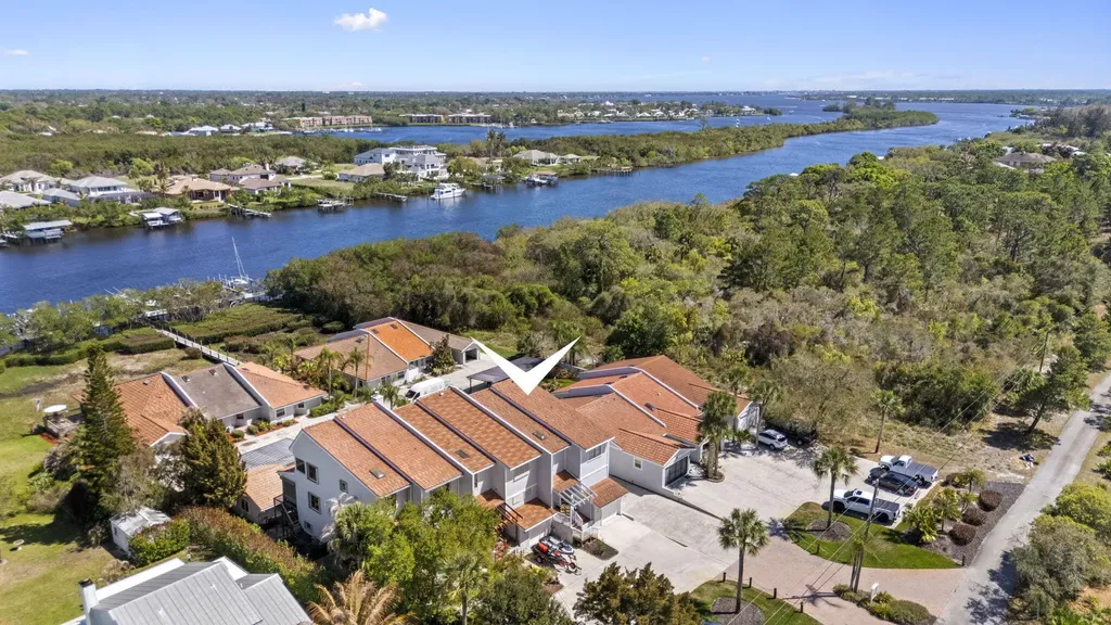 2985 SE South Lookout Boulevard Port St Lucie FL 34984