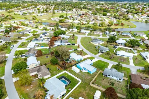 2114 SE Midtown Road Port St Lucie FL 34952