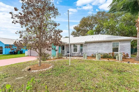 2114 SE Midtown Road Port St Lucie FL 34952