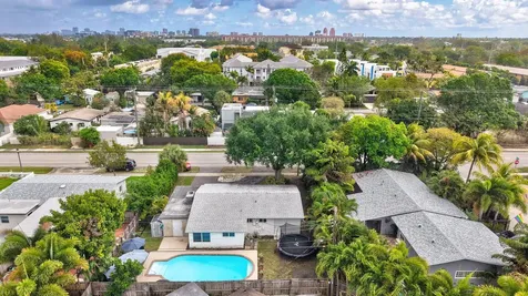 2725 NE 6th Avenue Wilton Manors FL 33334