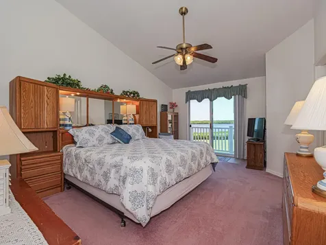 3223 S Lakeview Circle Hutchinson Island FL 34949