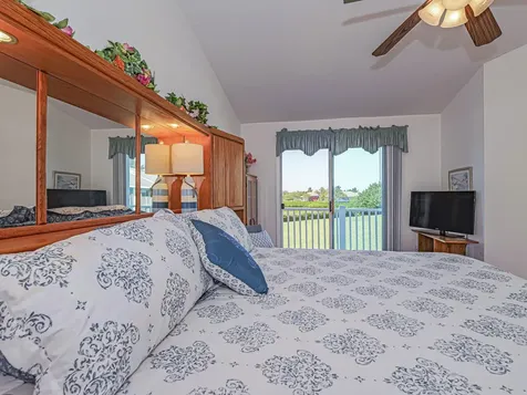 3223 S Lakeview Circle Hutchinson Island FL 34949