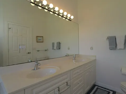 3223 S Lakeview Circle Hutchinson Island FL 34949