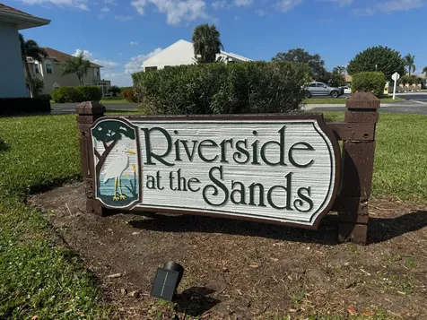3223 S Lakeview Circle Hutchinson Island FL 34949
