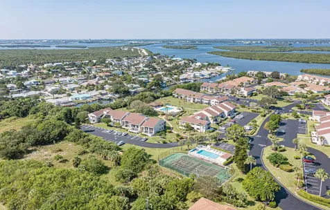 3223 S Lakeview Circle Hutchinson Island FL 34949