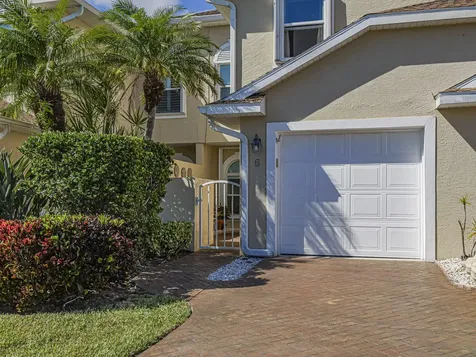 3223 S Lakeview Circle Hutchinson Island FL 34949