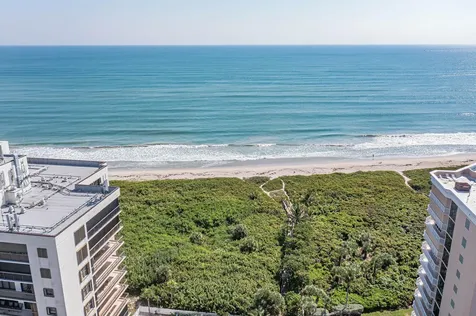 3223 S Lakeview Circle Hutchinson Island FL 34949