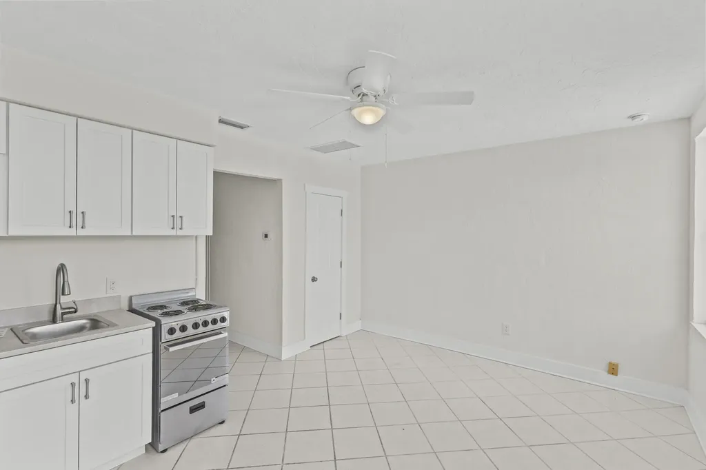 908 Villas Drive Venice FL 34285