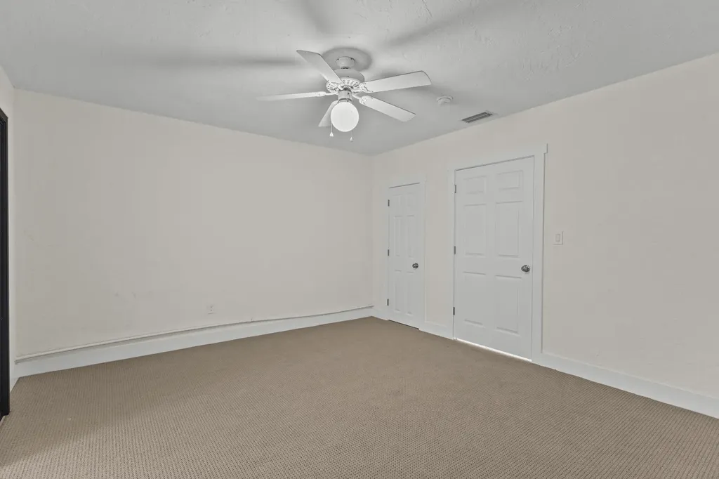908 Villas Drive Venice FL 34285