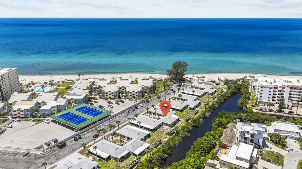 908 Villas Drive Venice FL 34285