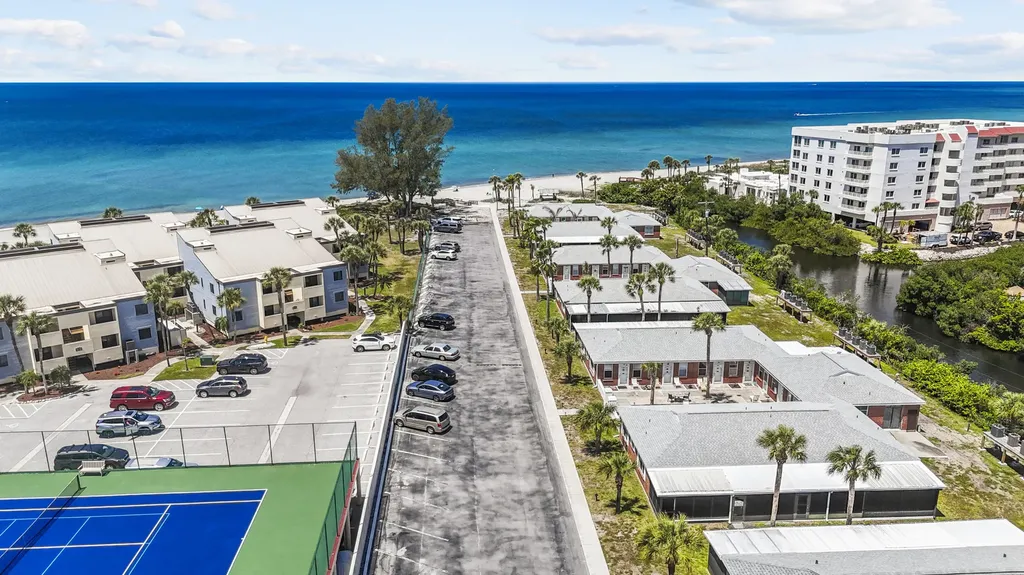 908 Villas Drive Venice FL 34285