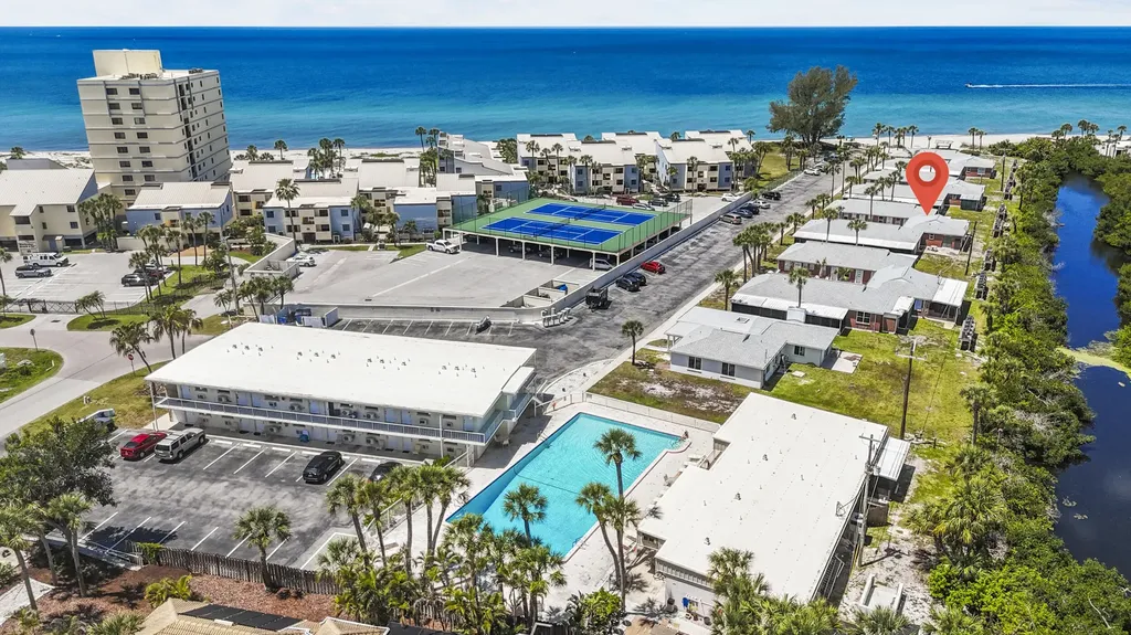 908 Villas Drive Venice FL 34285