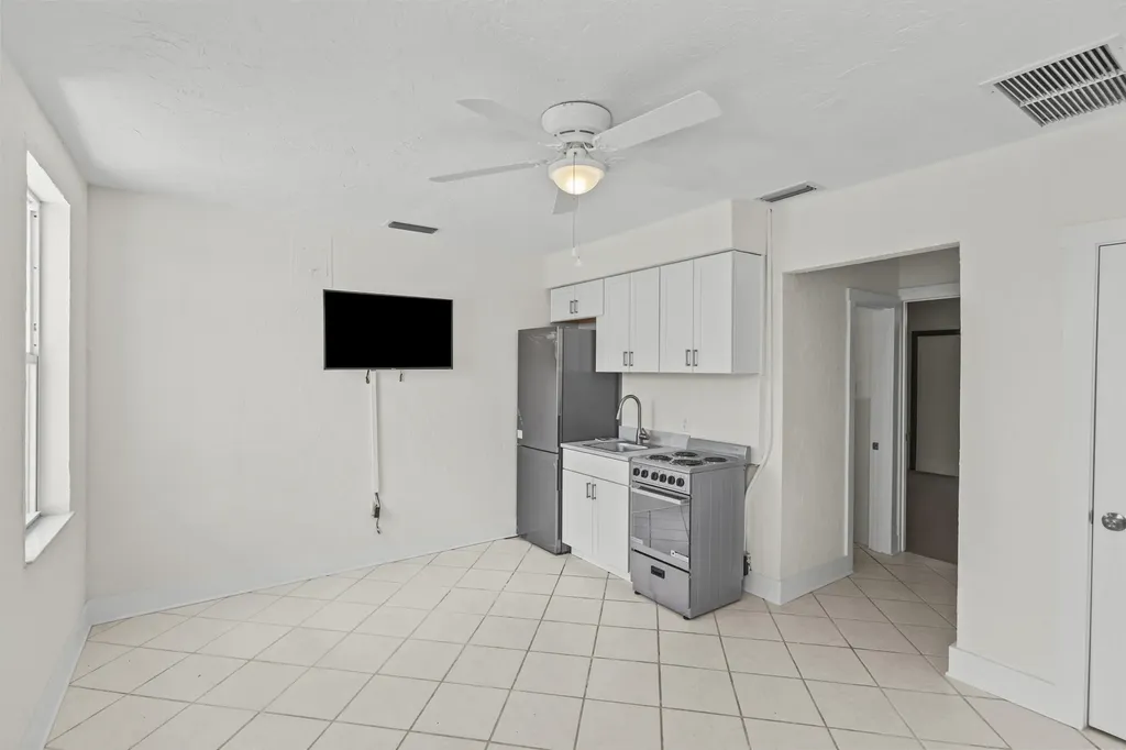 908 Villas Drive Venice FL 34285
