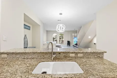 1033 NE 17th Way Fort Lauderdale FL 33304