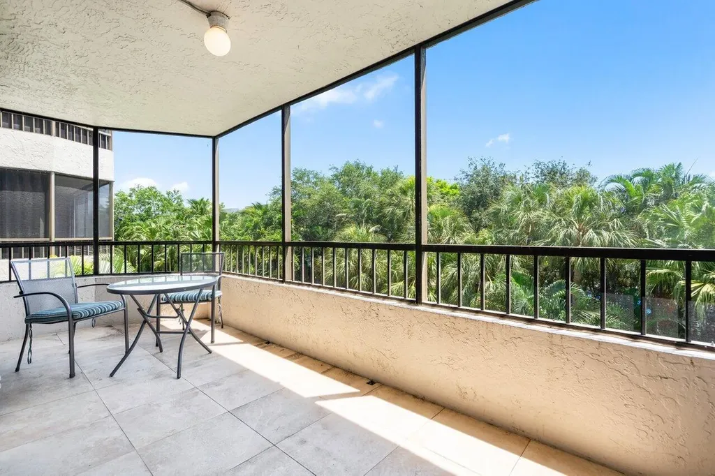 2070 Homewood Boulevard Delray Beach FL 33445