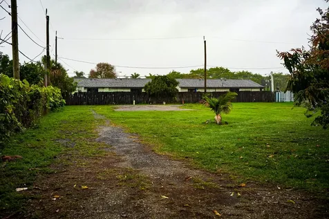 3825 Lakewood Road Palm Springs FL 33461