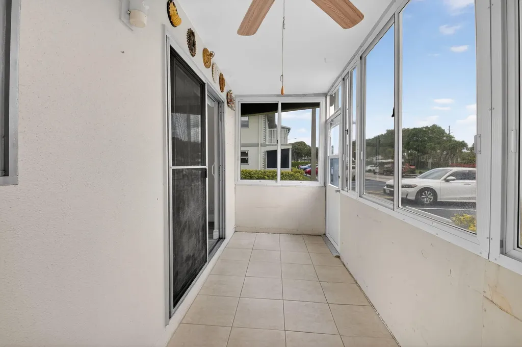 204 Flanders E Delray Beach FL 33484