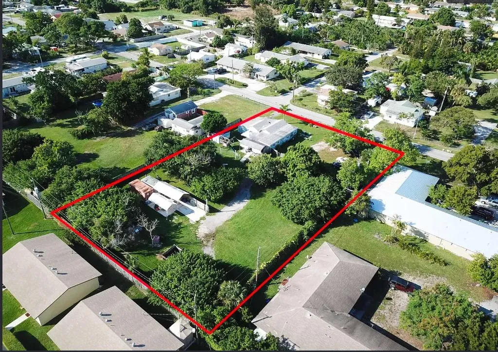 3825 Lakewood Road Palm Springs FL 33461