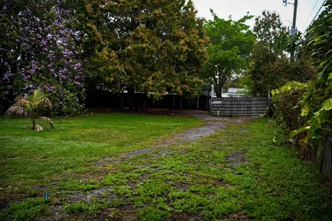 3825 Lakewood Road Palm Springs FL 33461