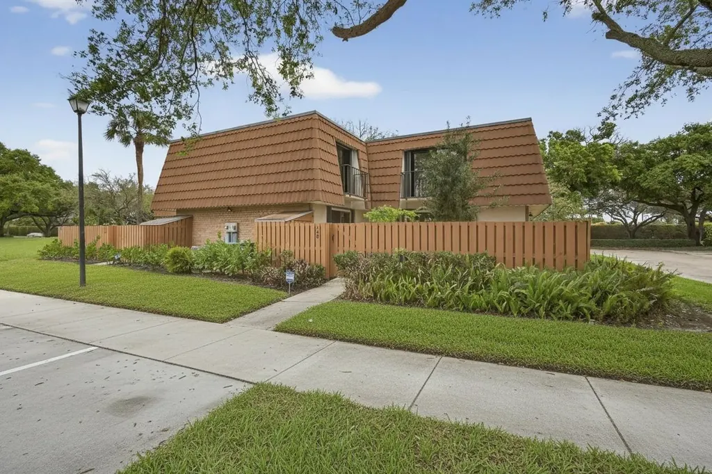 168 Heritage Way West Palm Beach FL 33407