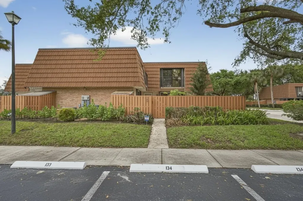 168 Heritage Way West Palm Beach FL 33407