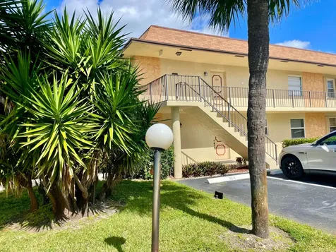 720 N Dixie Highway Lantana FL 33462