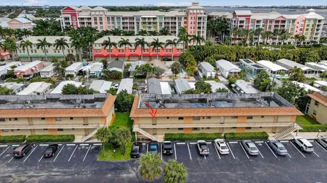 720 N Dixie Highway Lantana FL 33462