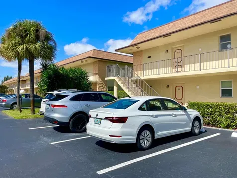 720 N Dixie Highway Lantana FL 33462
