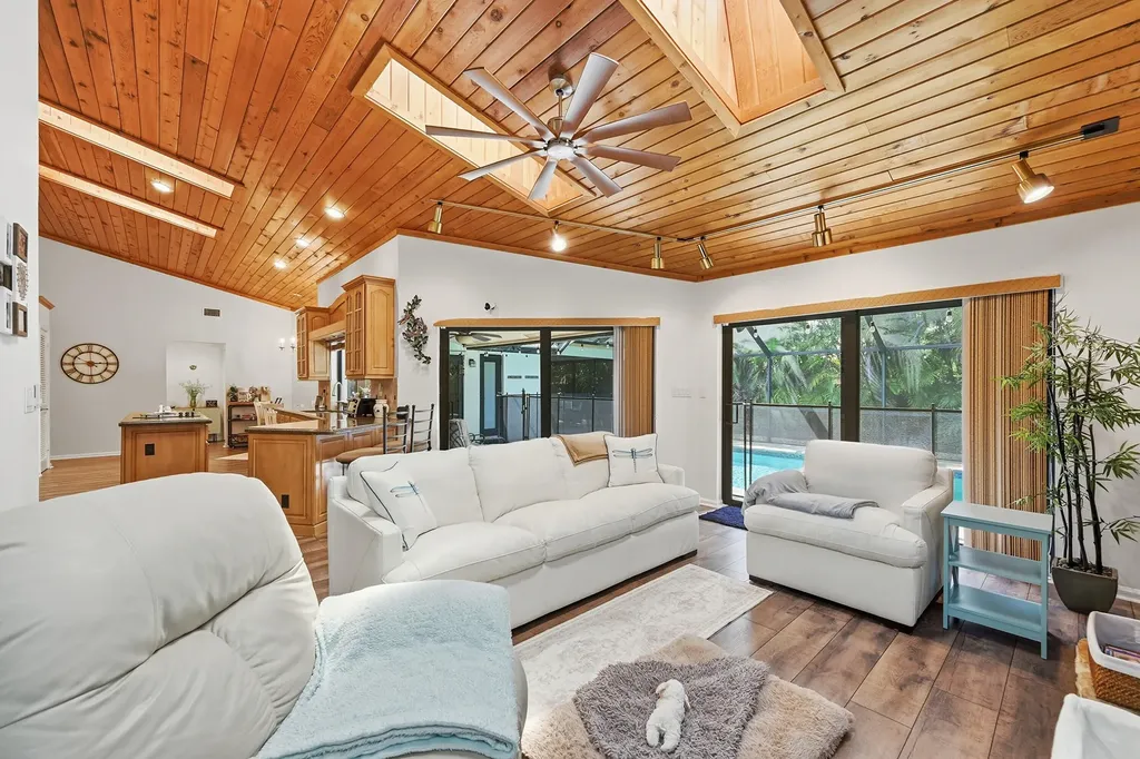 9127 NW 51st Place Coral Springs FL 33067