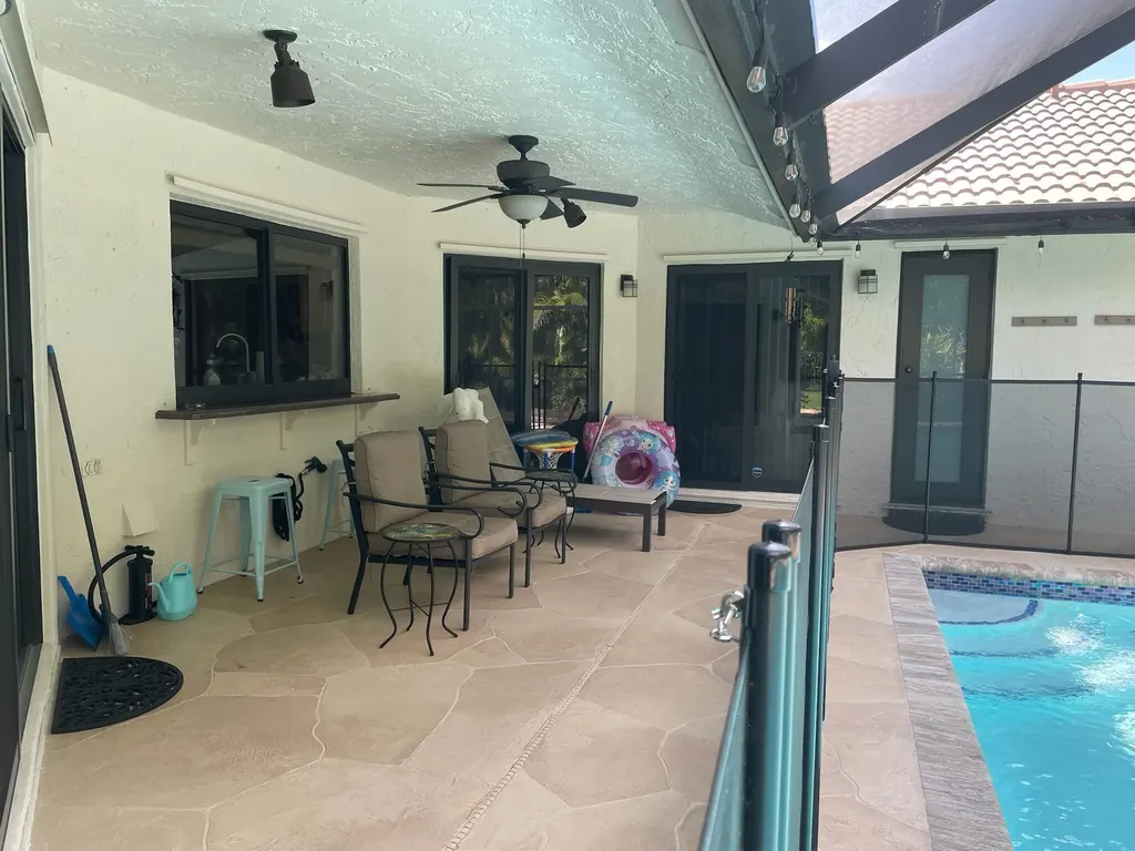 9127 NW 51st Place Coral Springs FL 33067