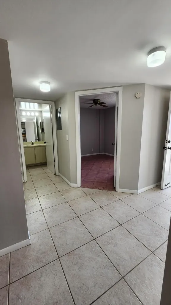 3146 Via Poinciana Lake Worth FL 33467