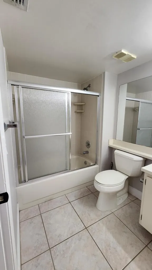 3146 Via Poinciana Lake Worth FL 33467