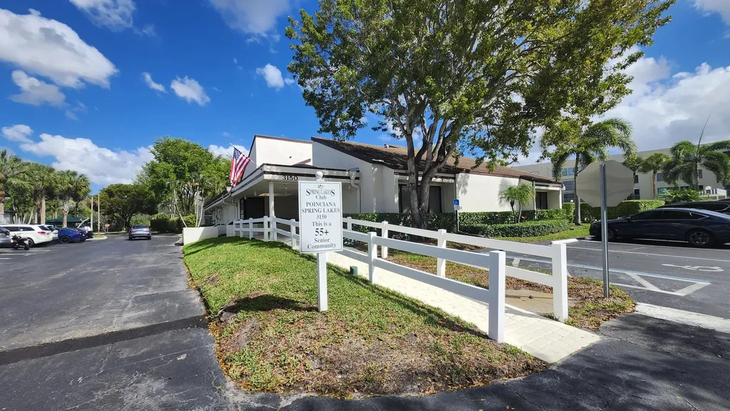 3146 Via Poinciana Lake Worth FL 33467