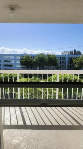 3146 Via Poinciana Lake Worth FL 33467