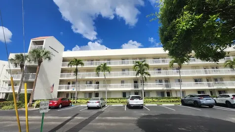 3146 Via Poinciana Lake Worth FL 33467