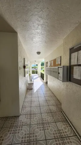 3146 Via Poinciana Lake Worth FL 33467